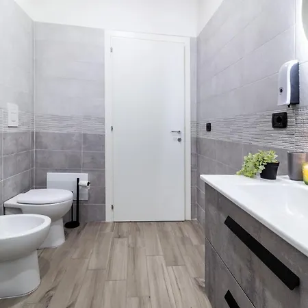 Apartamento Urban Style Apartments- Tra E Centro Citta - Wifi Ac Como
